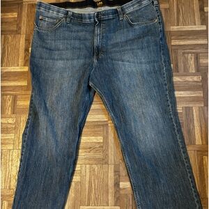 Lee Big men’s 46x30 zippered front, 5 pockets,